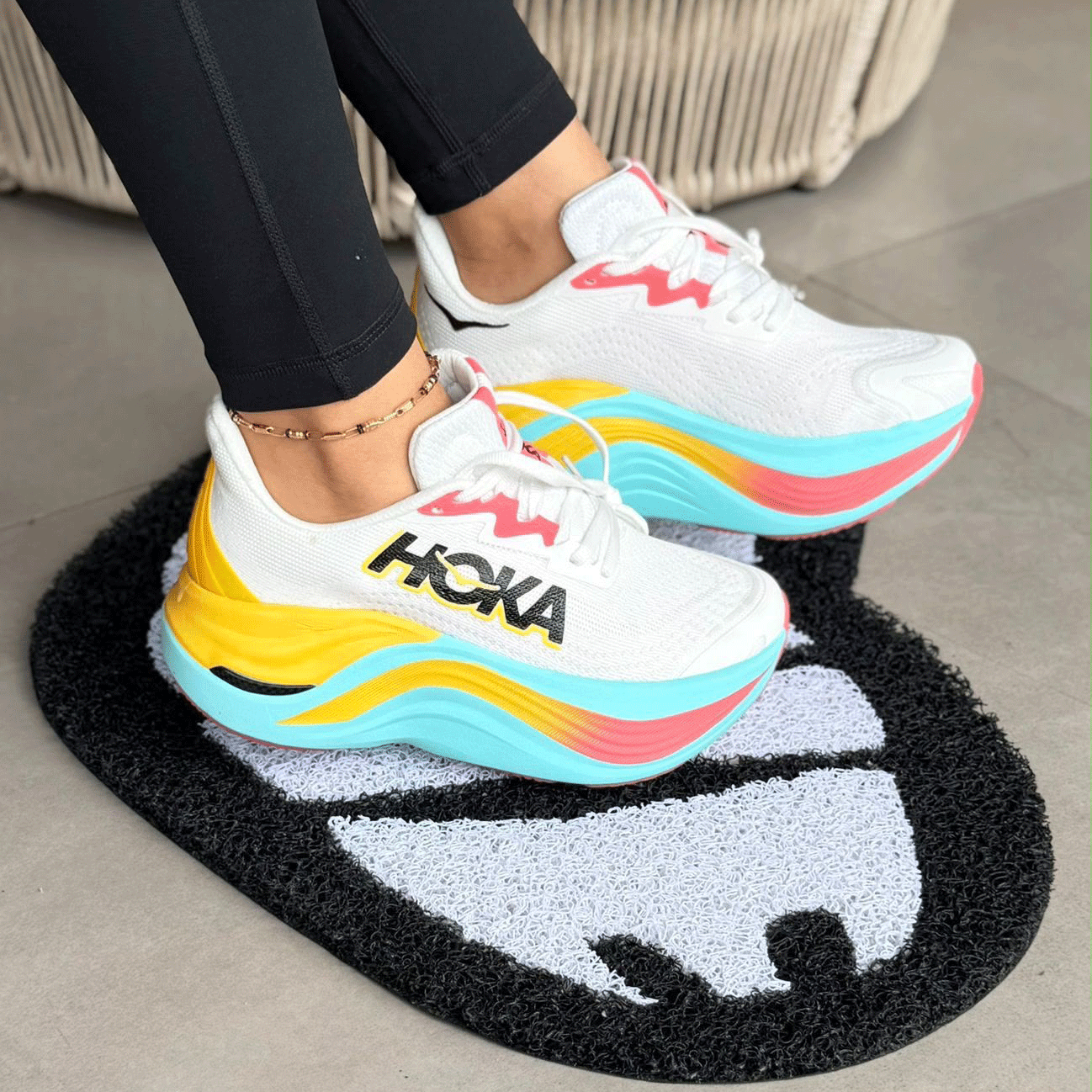 HOKA