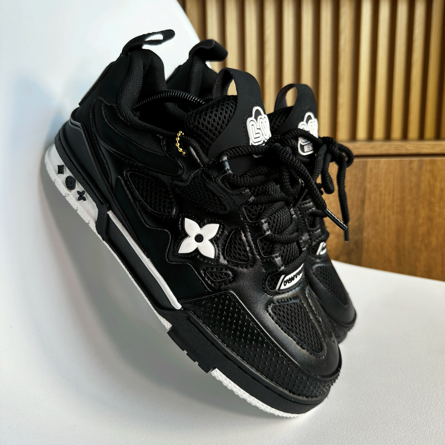 LV