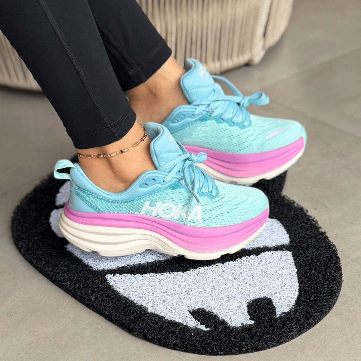 HOKA