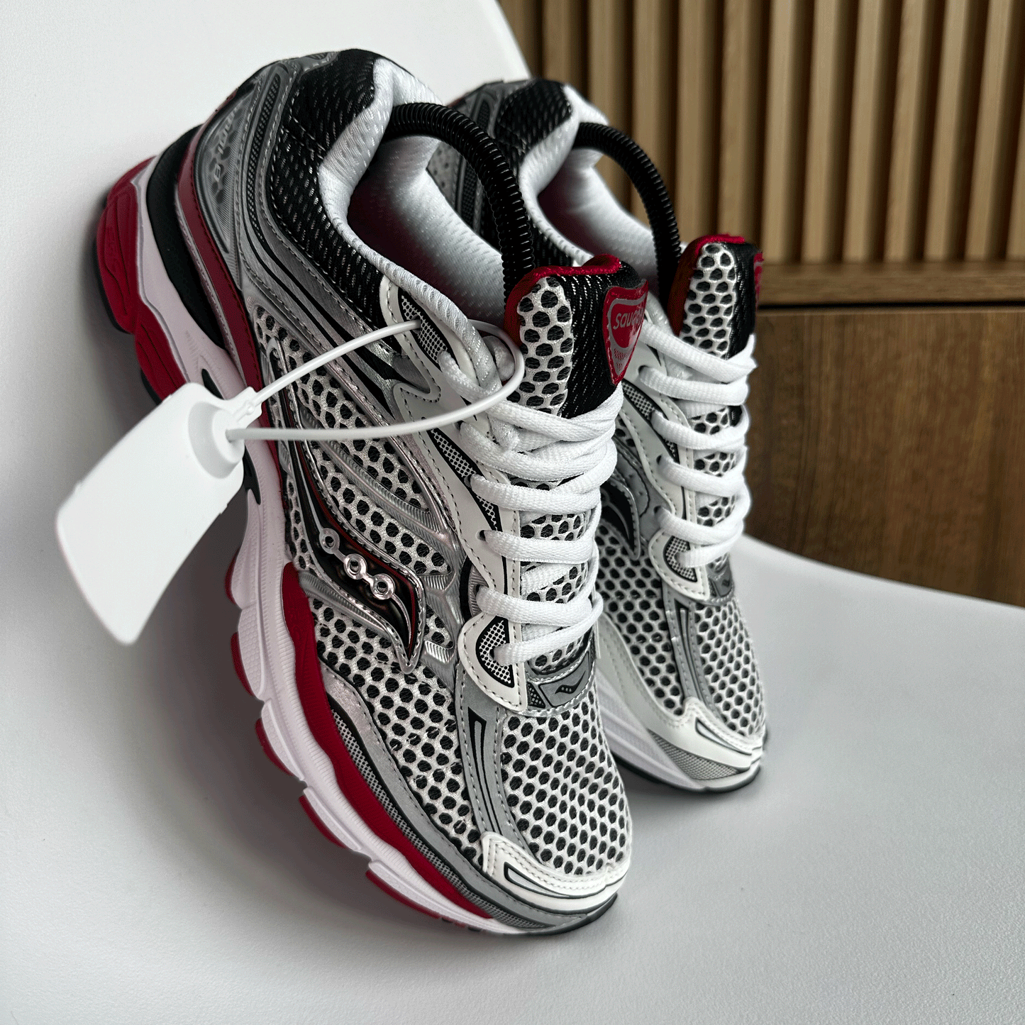 Saucony